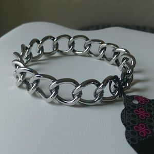 Paparazzi CHAINge of scene silver bracelet